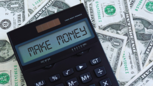 Read more about the article Make Money When Traveling: Practical Tips for Earning Income on the Go